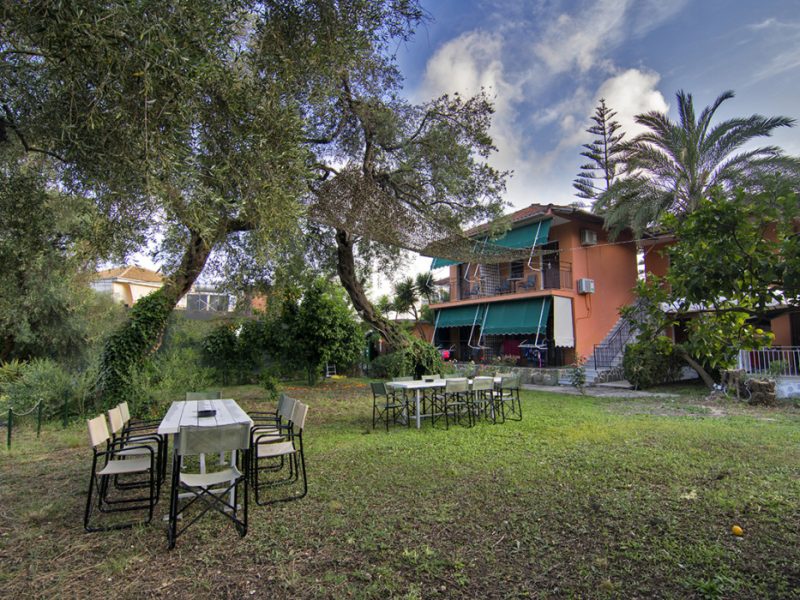 Vila Milos Parga leto